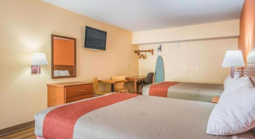 Rodeway Inn & Suites Macon Extérieur photo